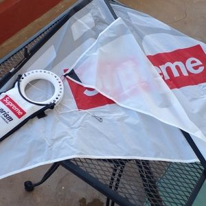 Supreme Prism Zenith 5 Kite
